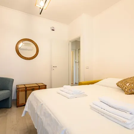 Pulcinella - Chic E Comfort In